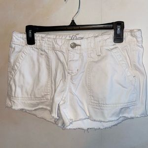 Low waisted Jean shorts